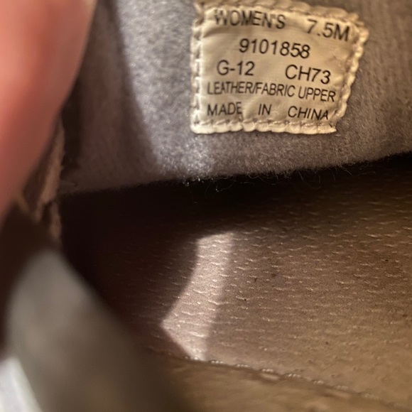 Black and silver sperrys - Picture 3 of 3